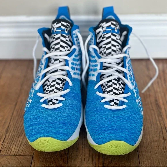 Nike | Shoes | Lebron 7 Gs Sprite | Poshmark display picture 1